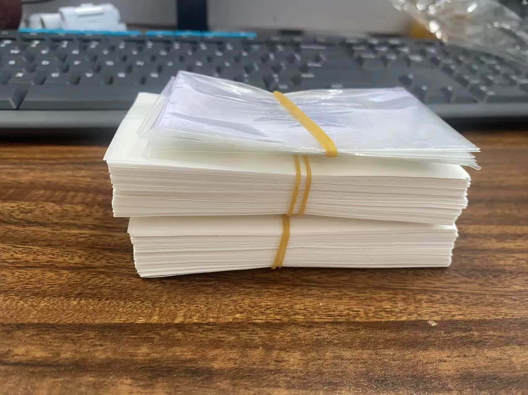 জোজো প্যাক হলোগ্রাম ক্রেডিট কার্ডের স্টিকার পাকিস্তানে পাঠানো হয়েছে