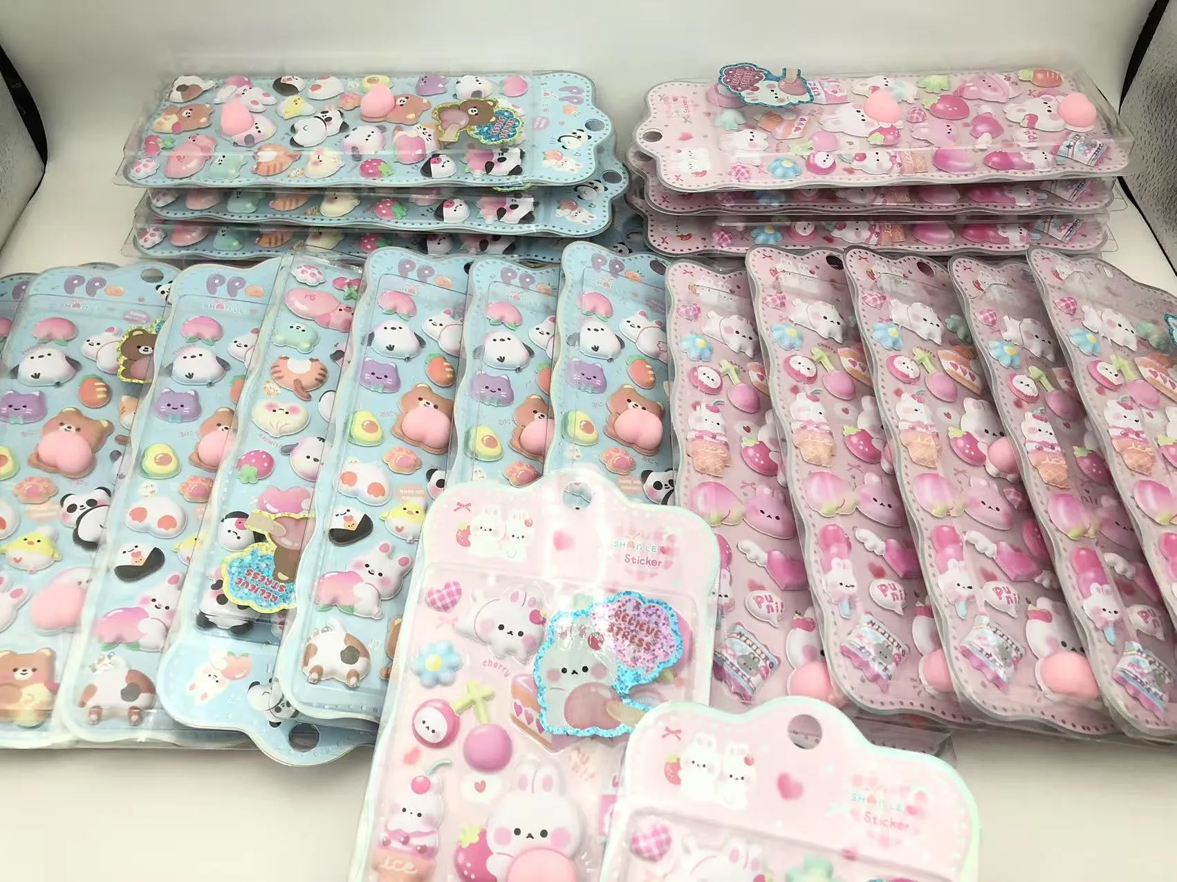 আজ জোজো প্যাক থেকে স্ট্রেস রিলিফ স্টিকারের দুর্দান্ত খবর!