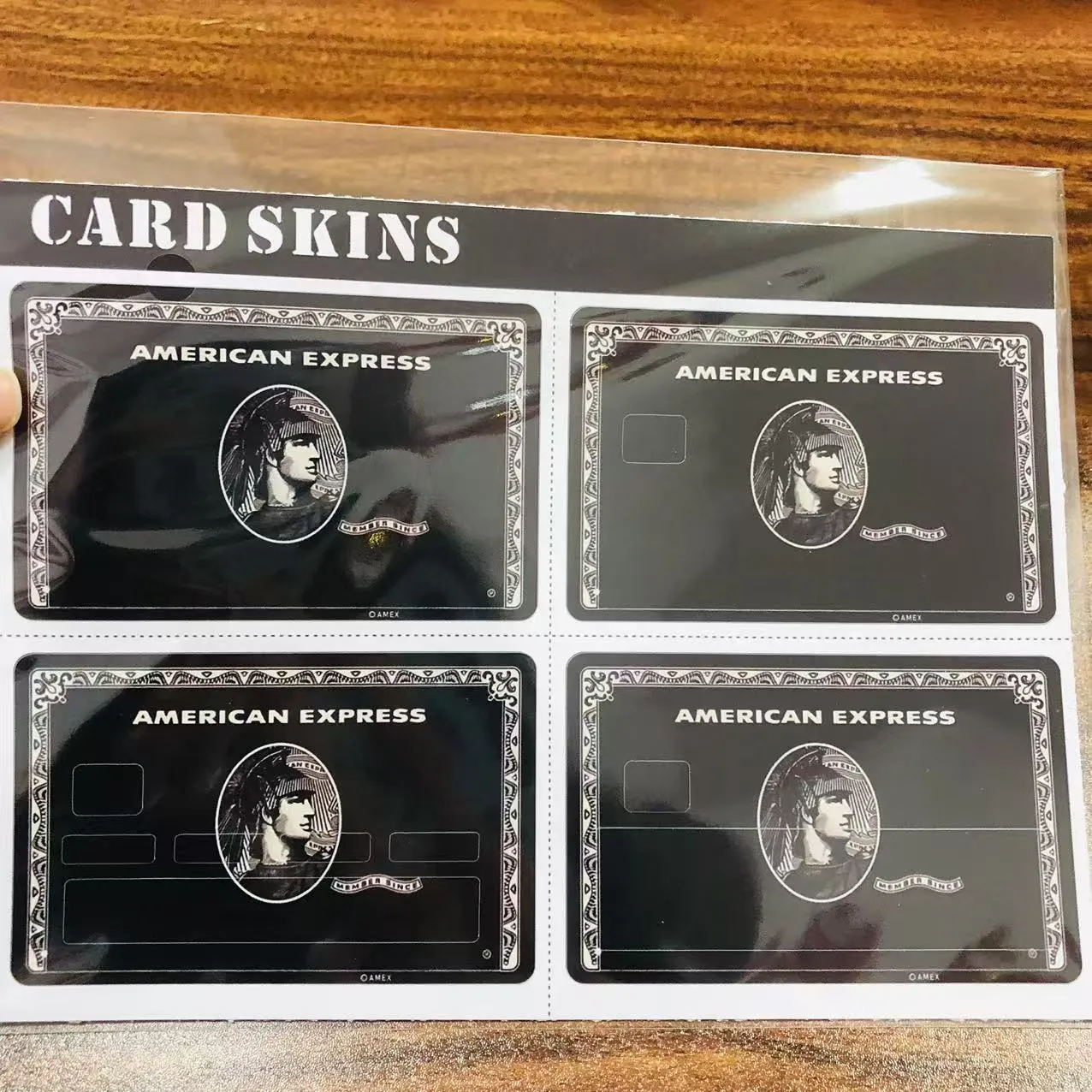 এখানে আপনি আপনার পছন্দের ক্রেডিট কার্ড স্টিকার খুঁজে পেতে পারেন